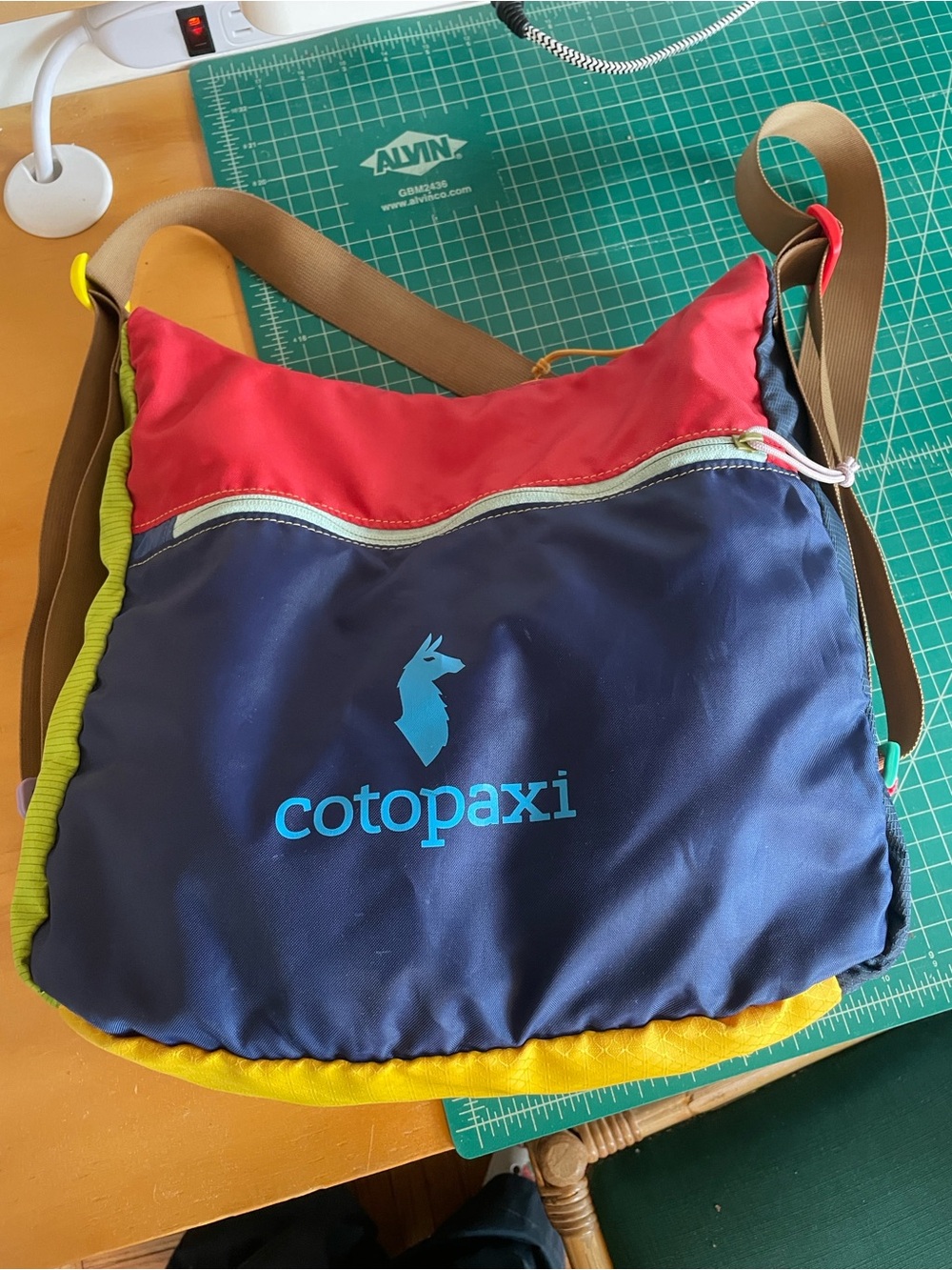 Cotopaxi Taal Convertible Del Dia Tote Bag